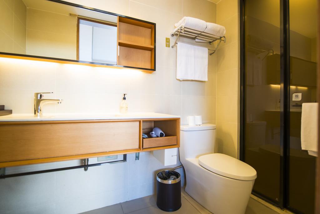 Ji Hotel Shanghai Stadium Екстер'єр фото